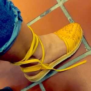 Huaraches Golden Yellow Size 7